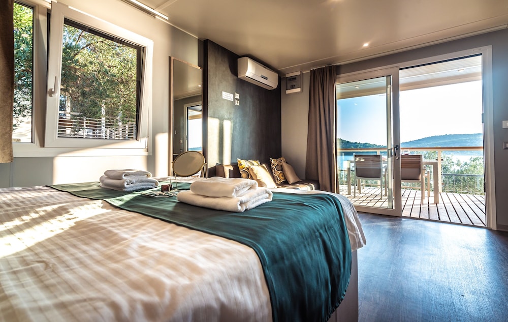 Casa mobile Premium, vista mare (D1/D2)