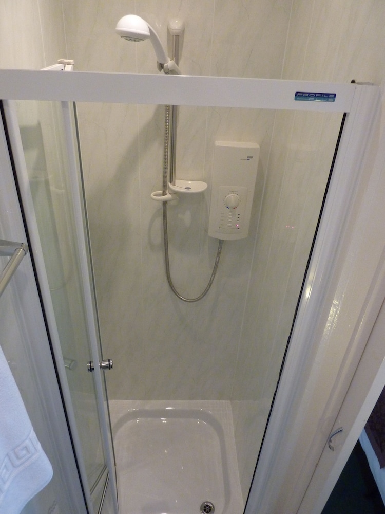 Double Room, Ensuite (Small - Room 3, 1st Floor) photo 3