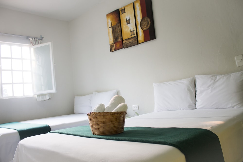 Standard Triple Room, 1 Bedroom, Private Bathroom photo 1