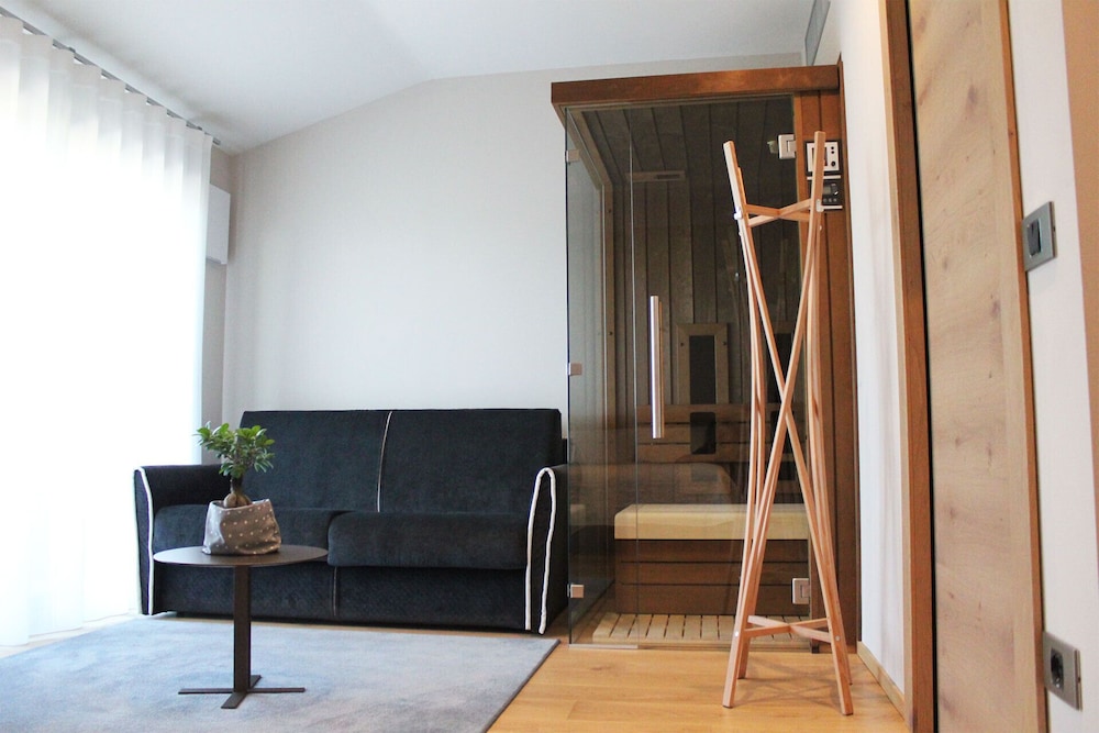 Luxury Suite, 1 Double Bed, Accessible, Valley View photo 2