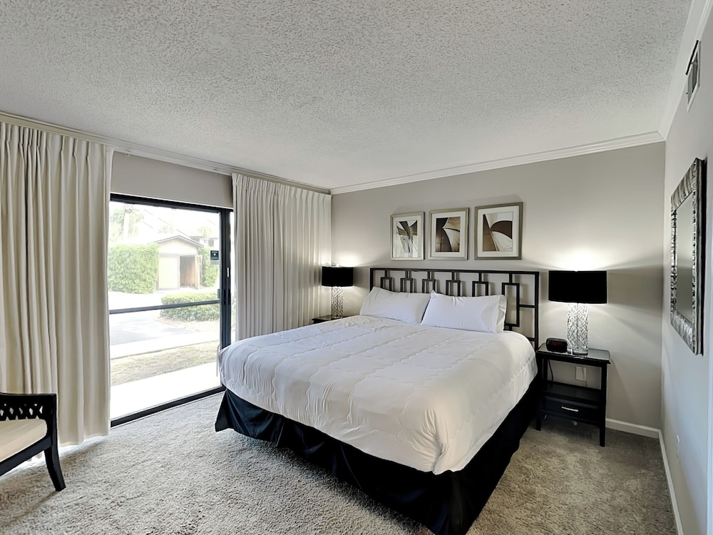 Condo (Villa 2601 - No Pets)