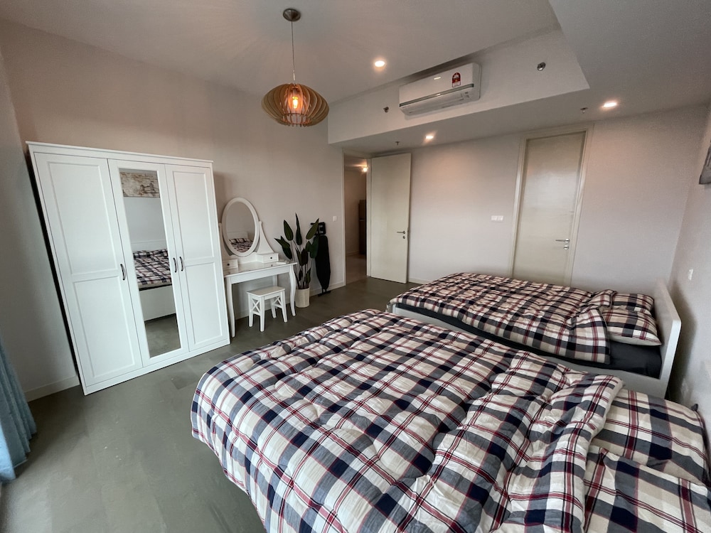 Designer Superior Twin Suite