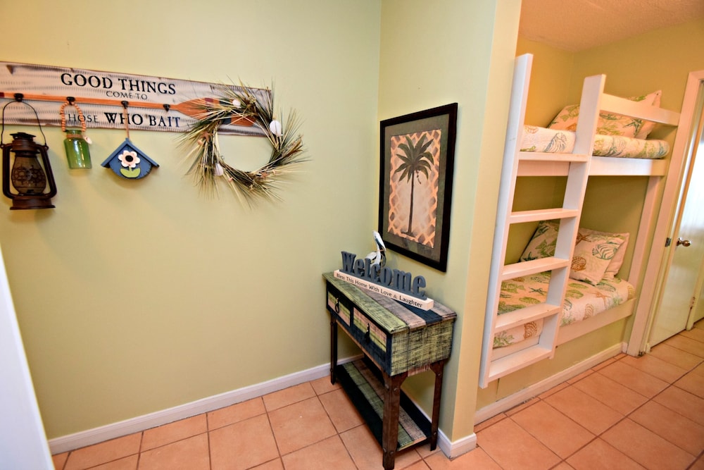 Condo, 1 Bedroom