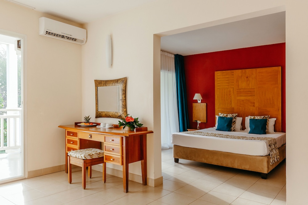 Junior Suite, 1 King Bed - Photo 6