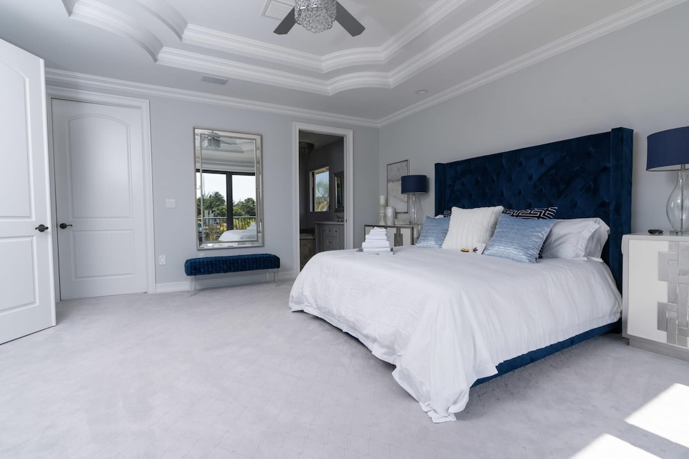 5 Bedroom Luxe Villa on Deep Water Intracoastal, 사진 33