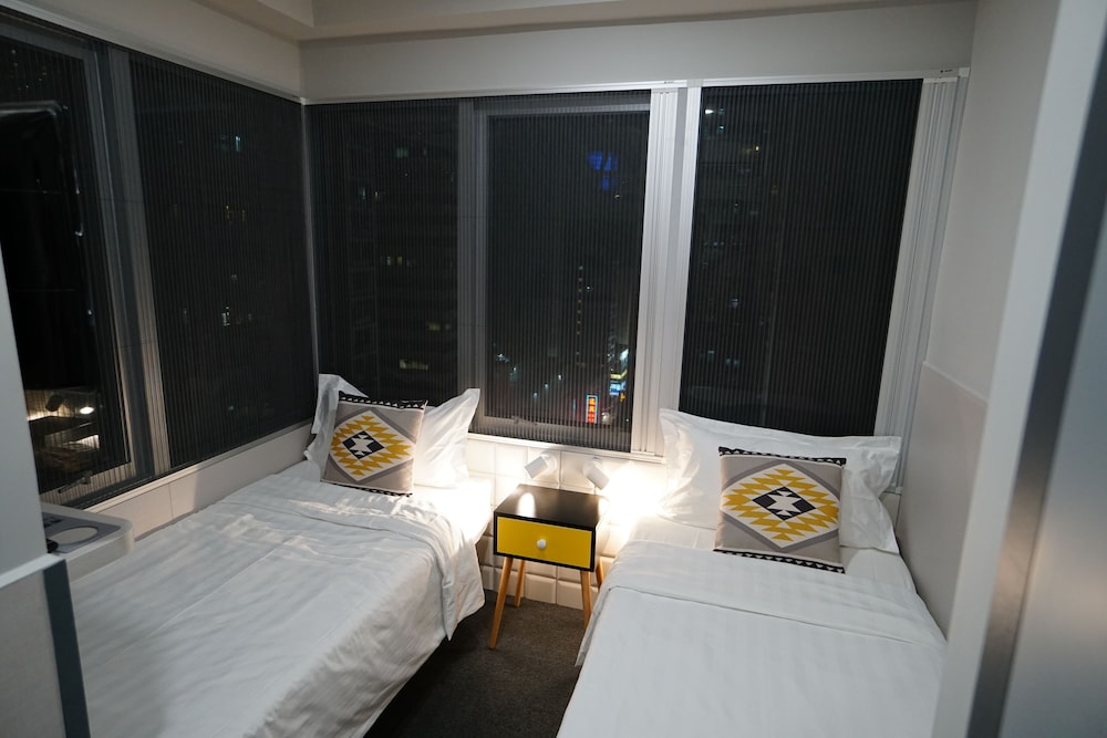 Standard Twin Room - Photo 7