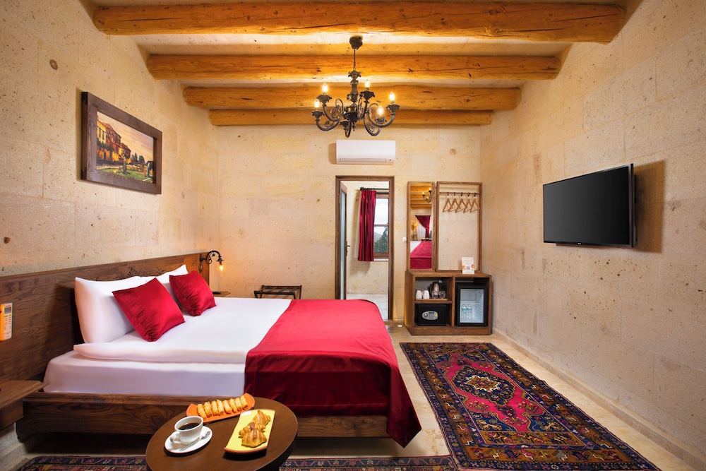 Deluxe Room - Photo 5