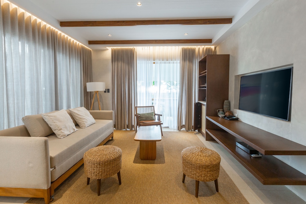 Solis Suite (Two-Bedroom Suite) - Photo 3