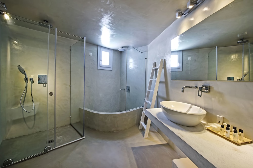 Suite, Private Pool - Photo 16