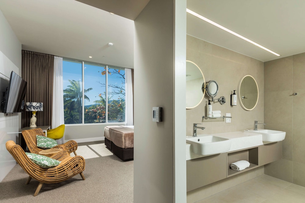 Executive King Room - Photo 7