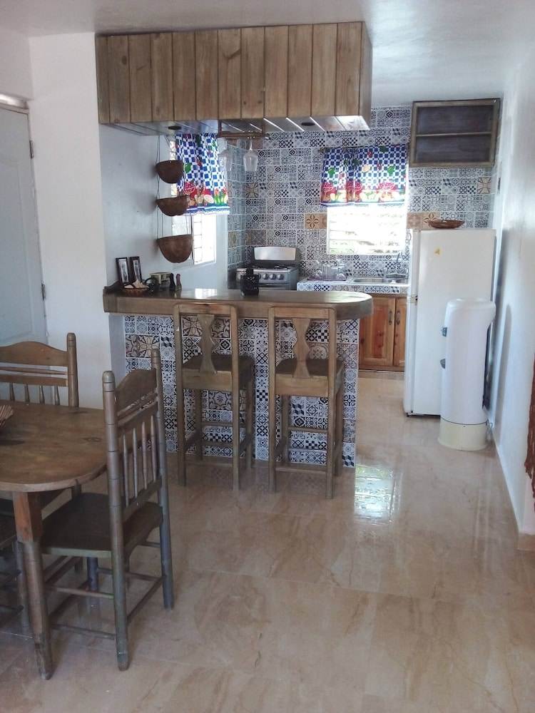 House, 1 Bedroom, Balcony