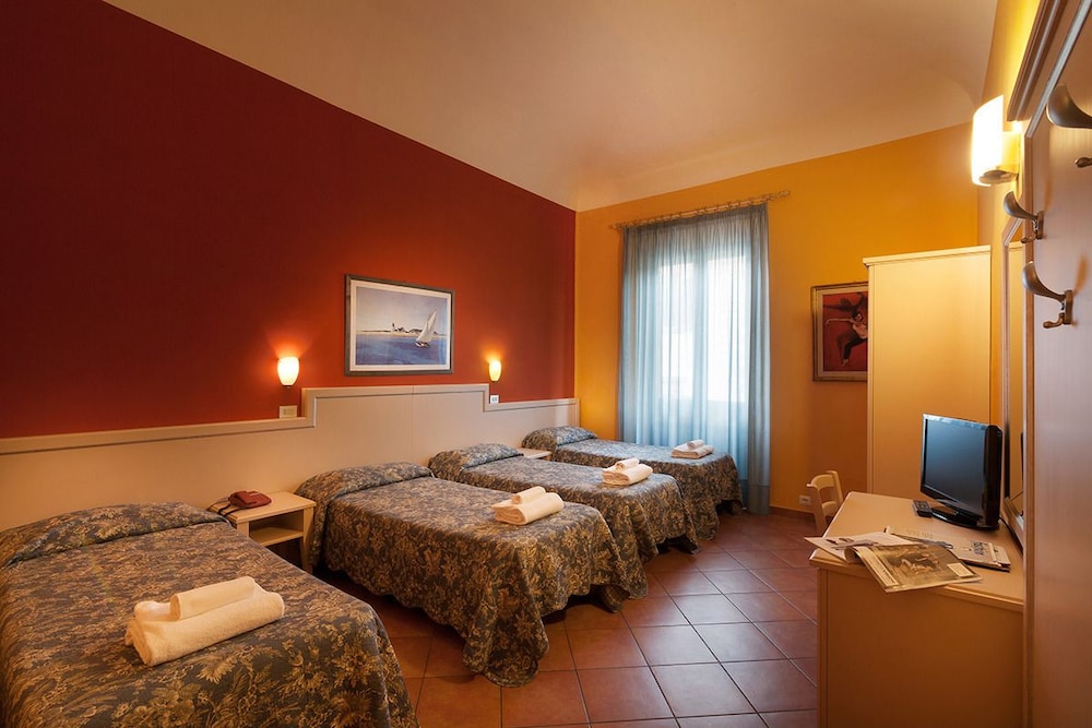 Quadruple Room, Private Bathroom