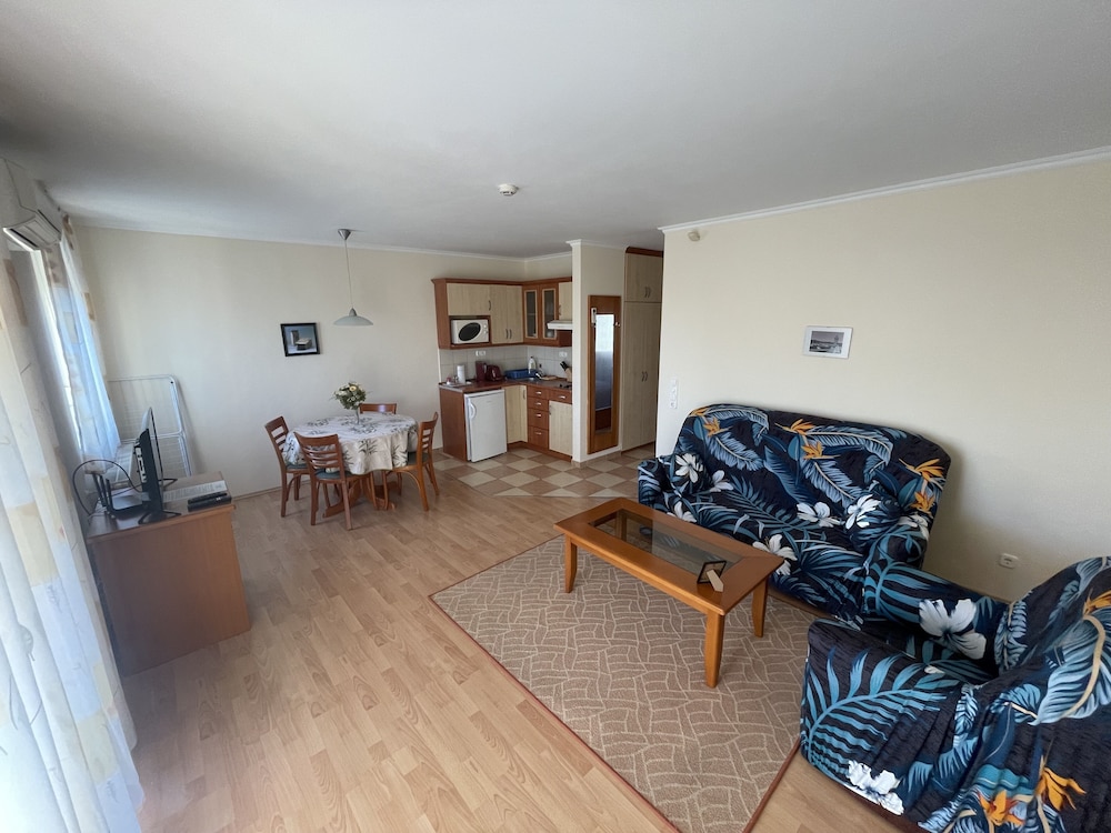 Grand Apartment photo 3