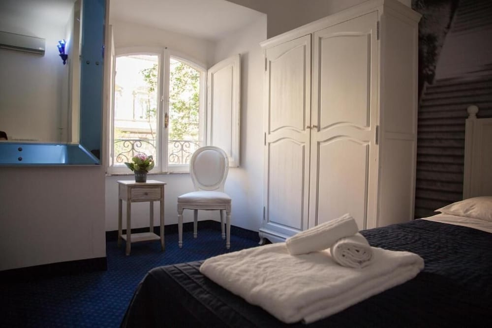 Superior Double Room photo 2