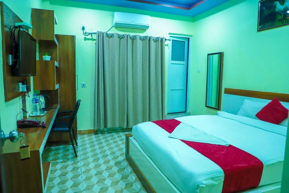 Deluxe Double Room photo 2