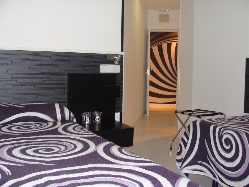 Habitación Triple, Baño Privado