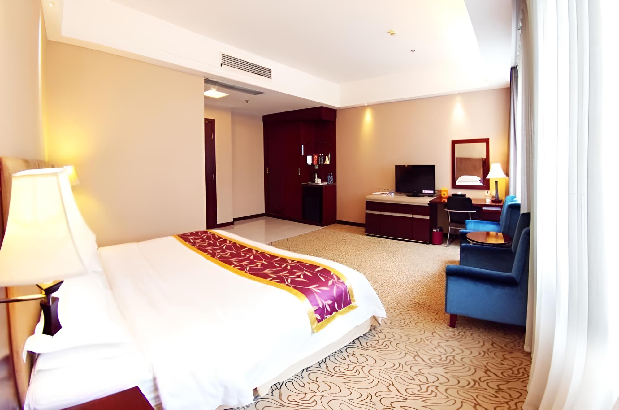Deluxe Double Room photo 3