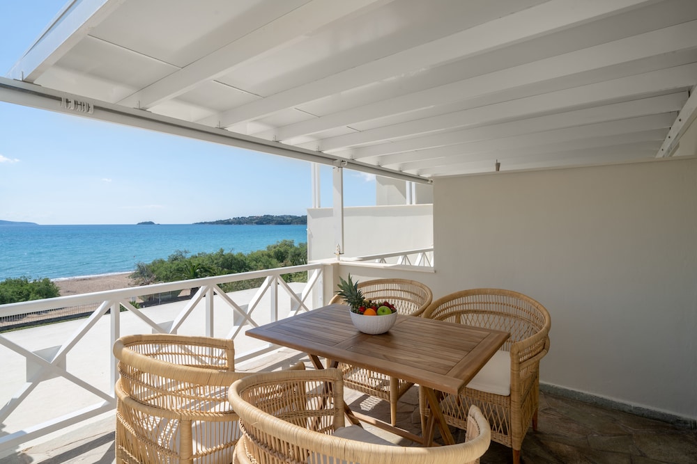 Double Room, 1 Double Bed with Sofa bed, Sea View, Mezzanine (10) photo 2