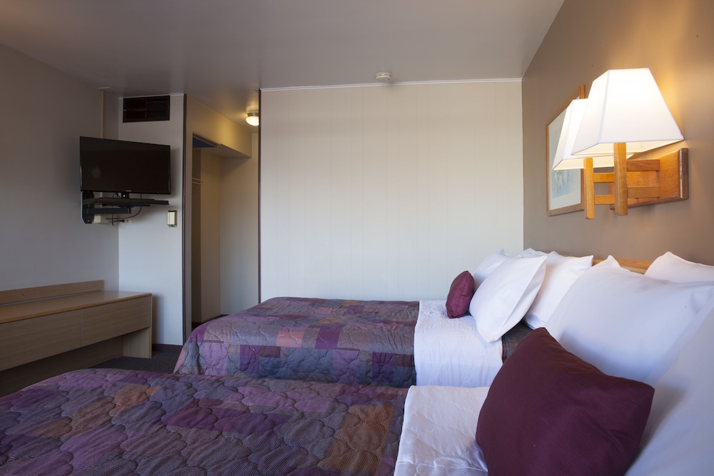 Standard Double Room, 2 Double Beds - Photo 3