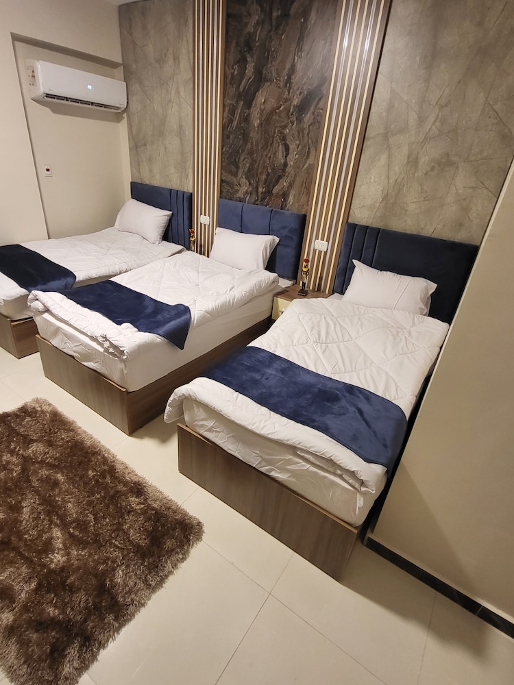 Luxury Triple Room photo 1