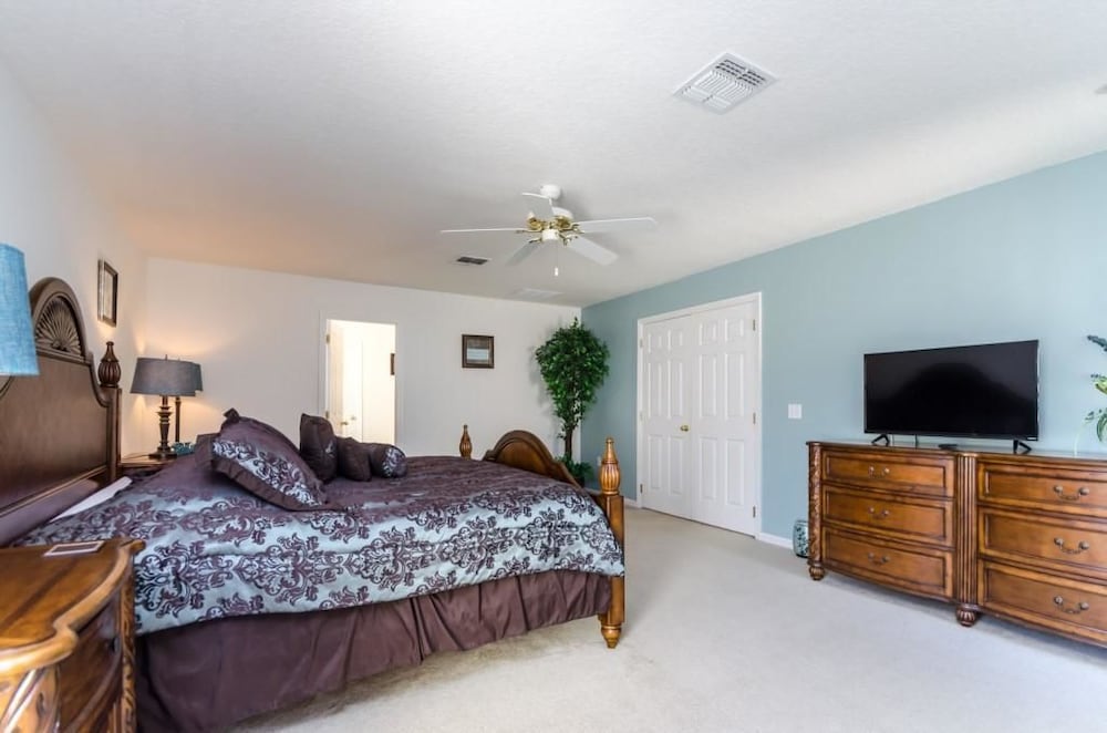 House, Multiple Beds (113BLL Disney 5 Bedroom Pool Home Wit) photo 3
