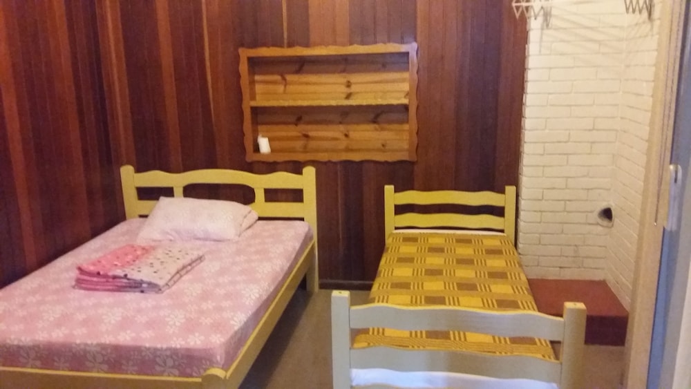 Basic Triple Room, Multiple Beds, Non Smoking photo 1