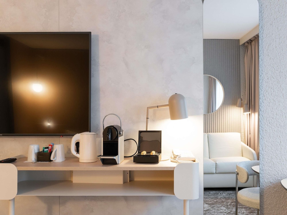 Executive Room, 1 Double Bed with Sofa bed - Photo 3