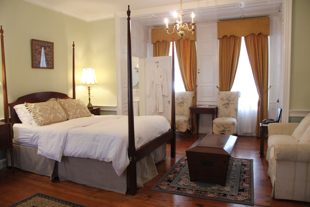Luxury Room 301 Main House