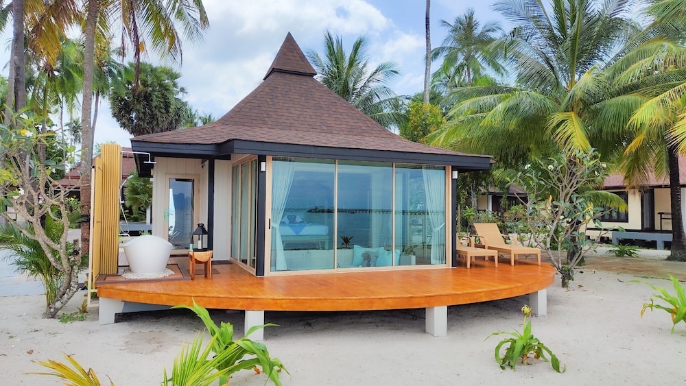 Premium Studio Suite, Non Smoking, Sea View