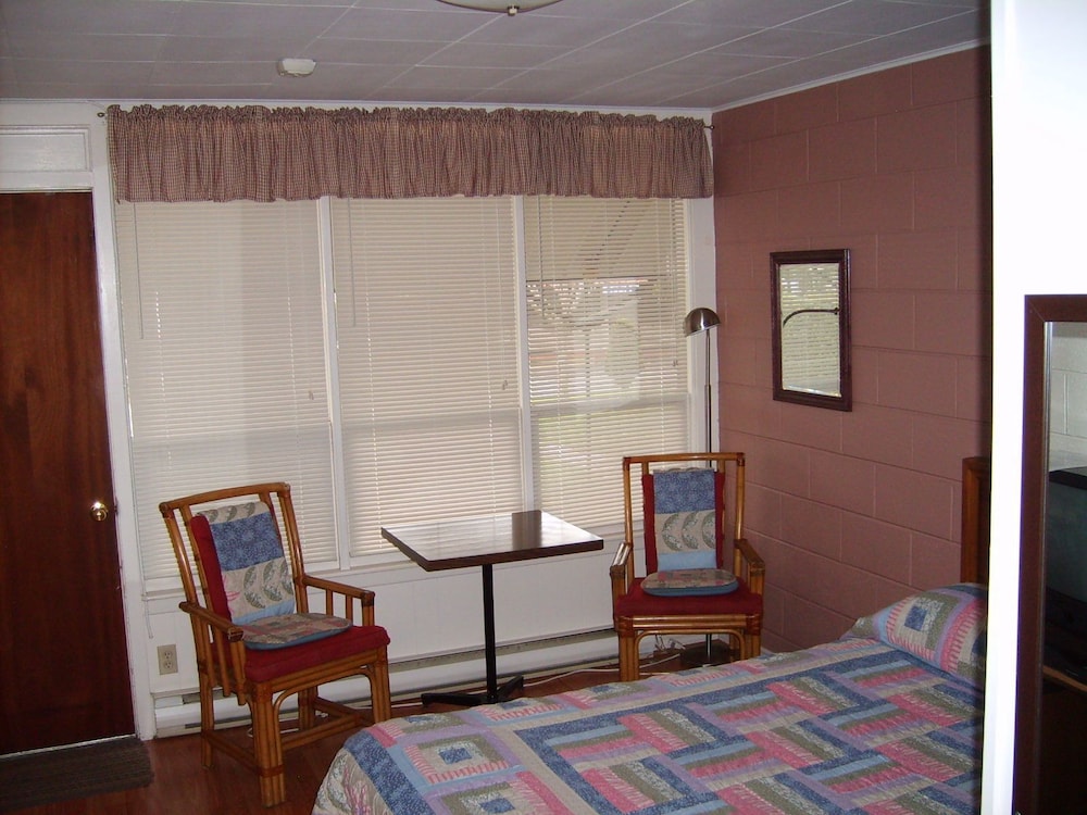 Standard Room, 2 Double Beds photo 1
