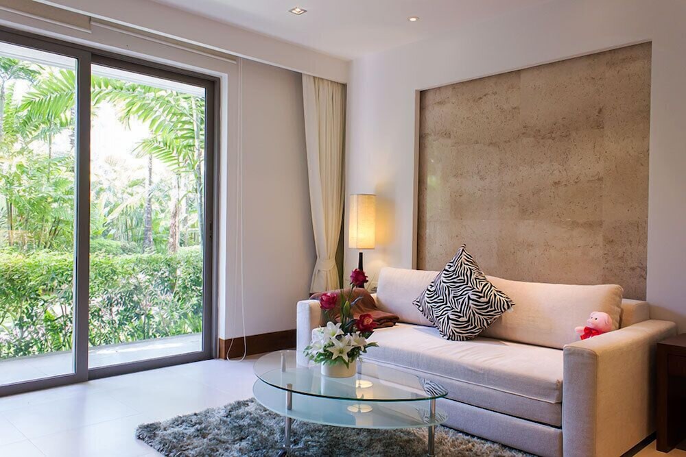 Deluxe Apartment, 3 Bedrooms, Garden View, Ground Floor photo 2