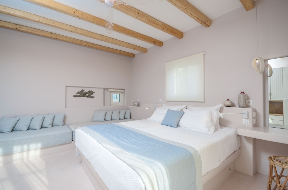 Junior Suite, Partial Sea View - Photo 4