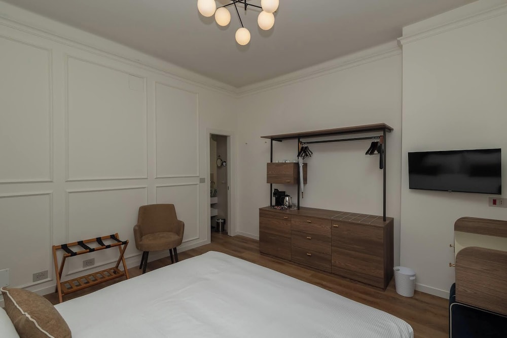 Superior Double Room, Balcony - Photo 2