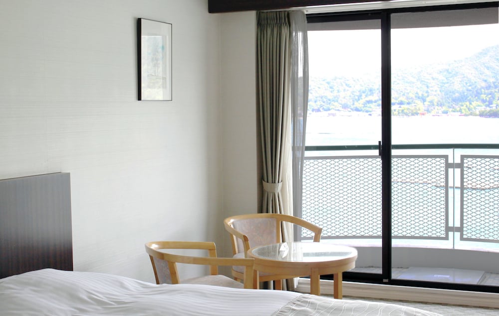 Twin Room, Non Smoking, Ocean View - Photo 4