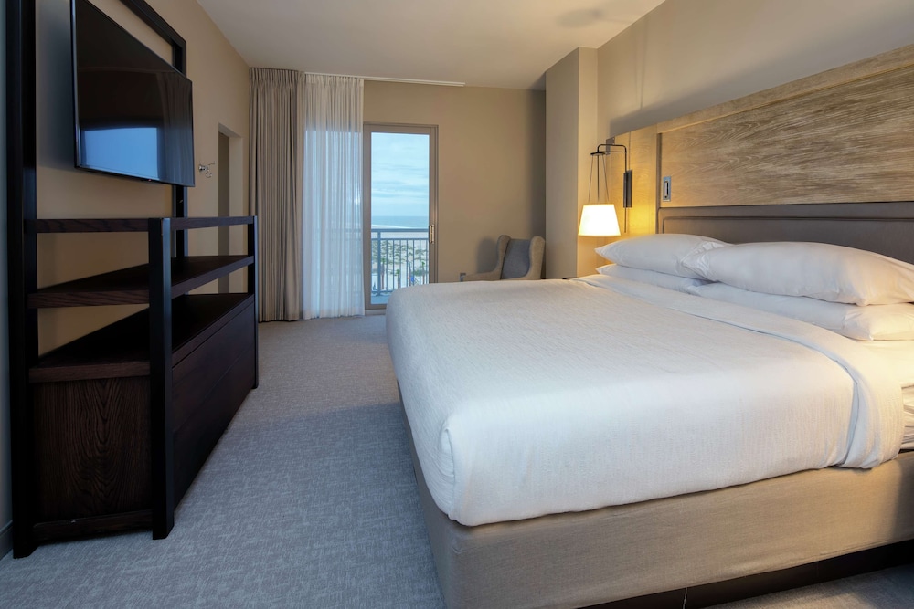 Suite, 1 King Bed, Balcony, Ocean View - Photo 7