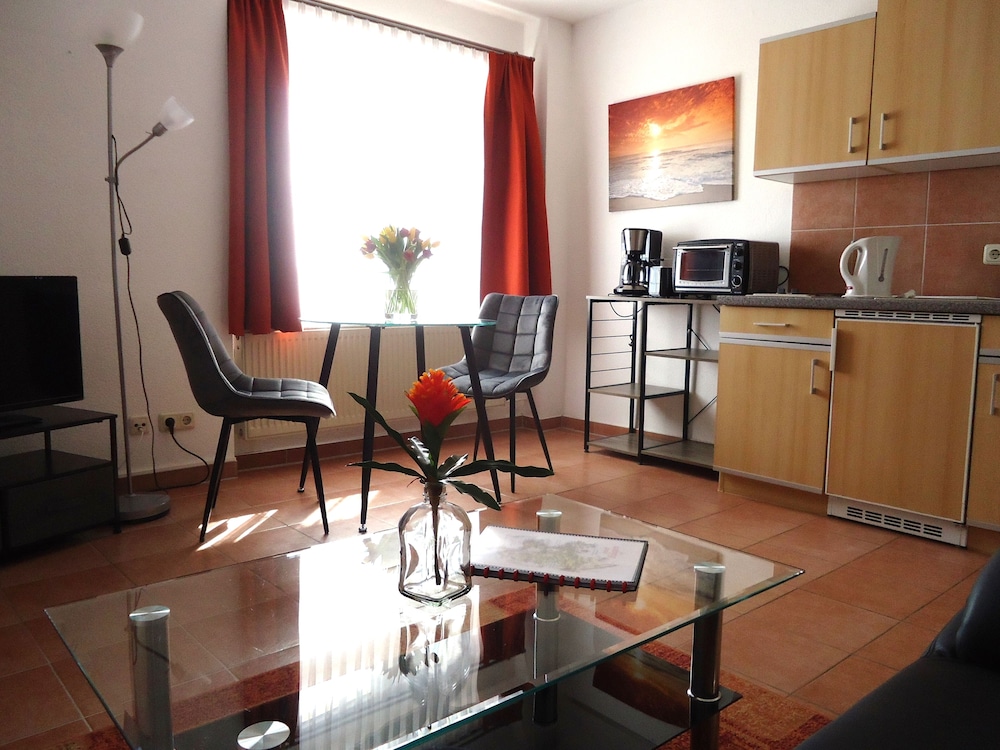 Apartment (#6) photo 1