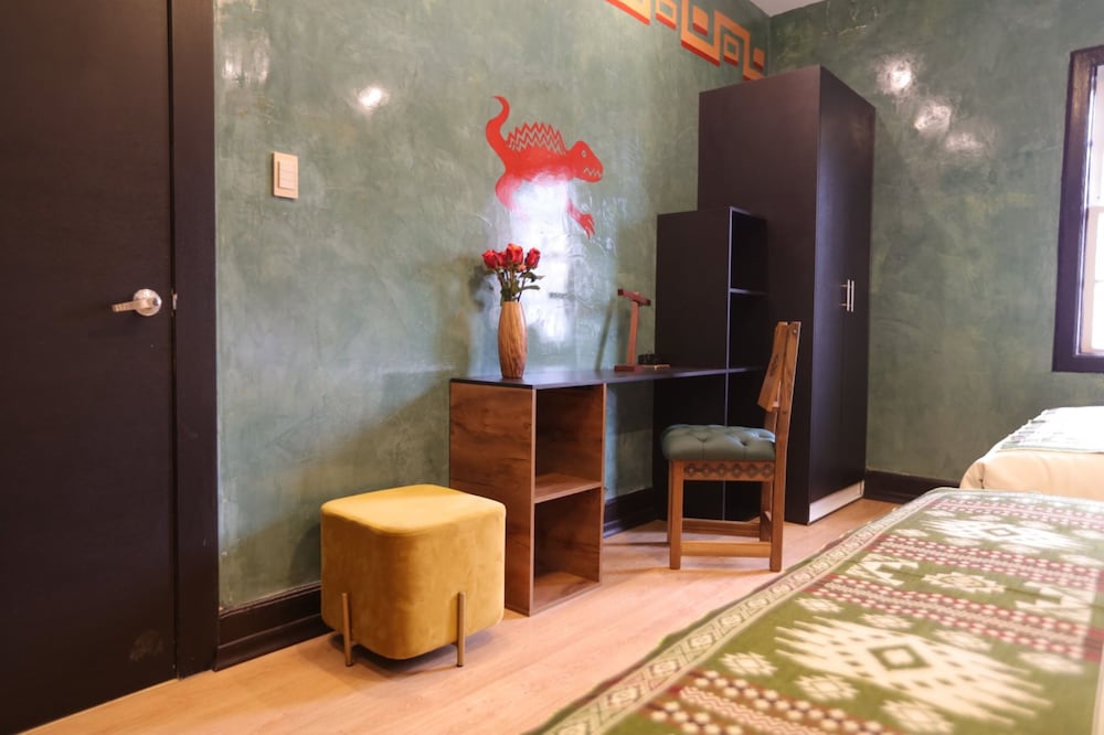 Twin Room - Photo 9