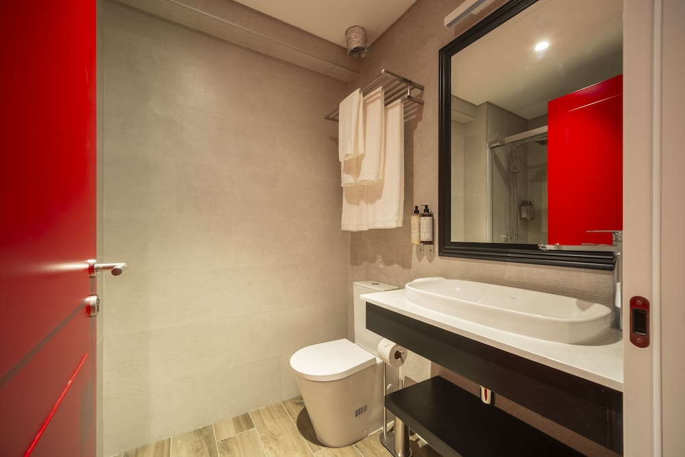 Standard Twin Room - Photo 2