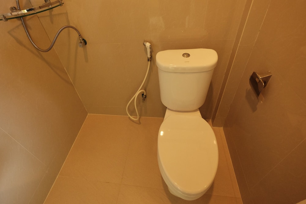Standard Twin Room - Lower Floor photo 3