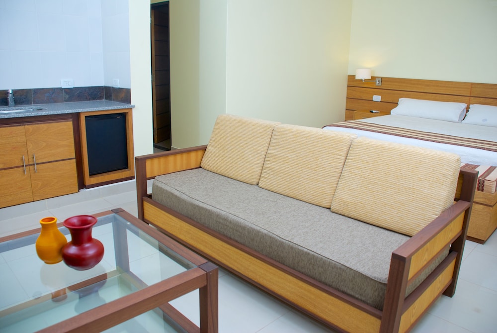 Family Suite, 1 Queen Bed with Sofa bed, Non Smoking photo 3