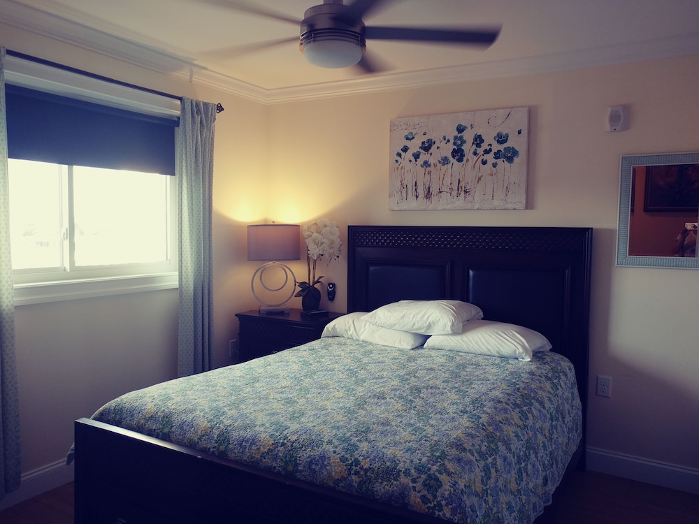 Ocean Front Surf Condominium, 写真 6