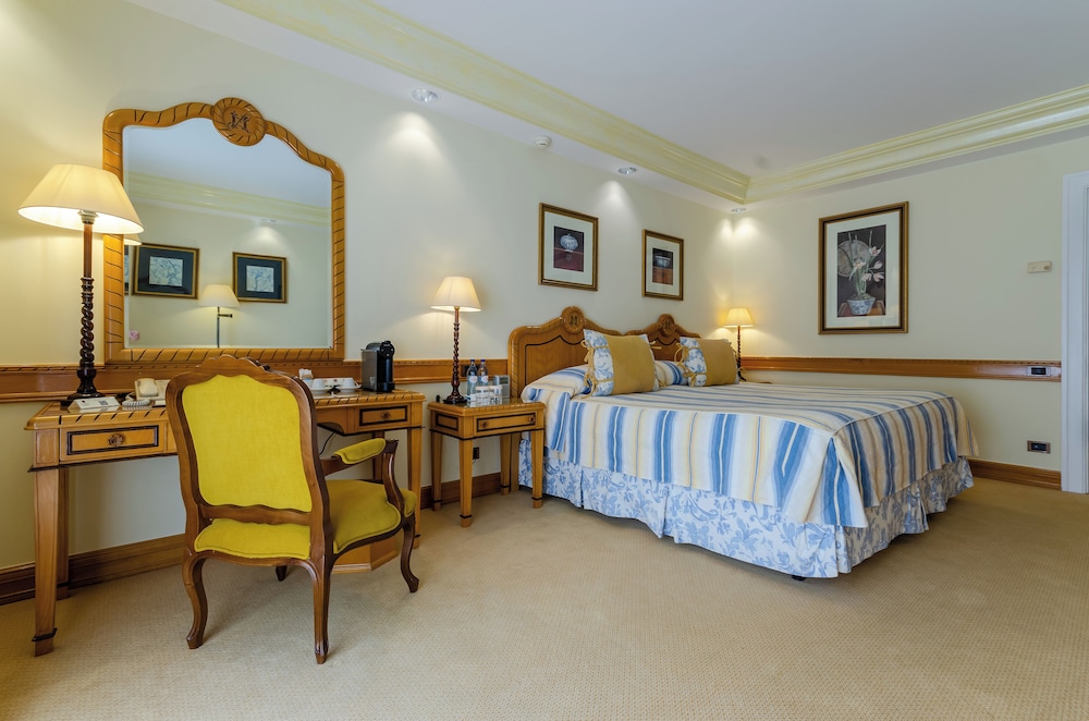Available room