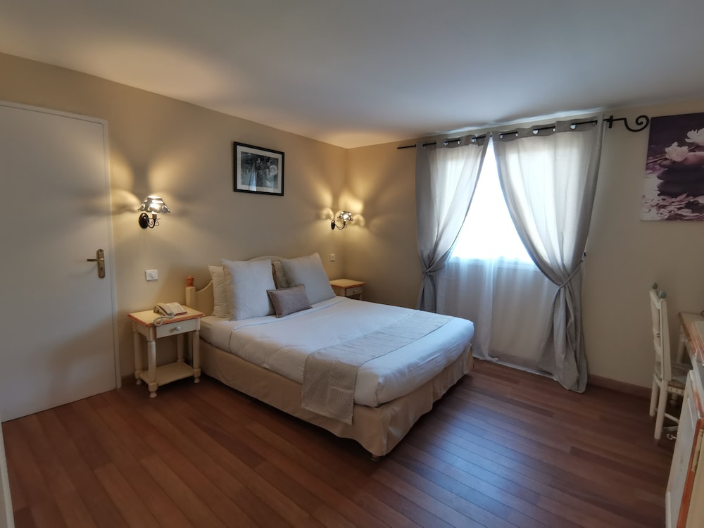 Basic Double Room photo 3