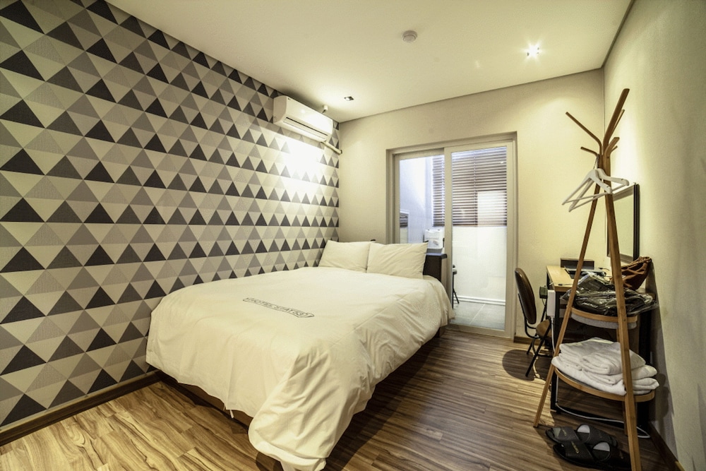 Economy Single Room, 1 Bedroom photo 3