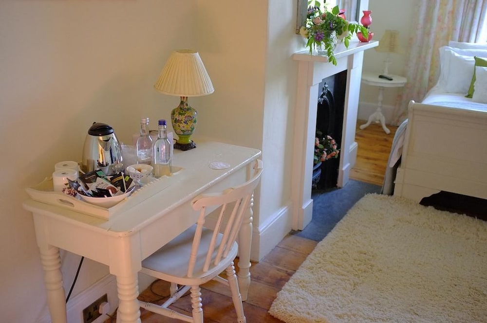 Lindsay - Double Room With Private Bathroom. photo 2