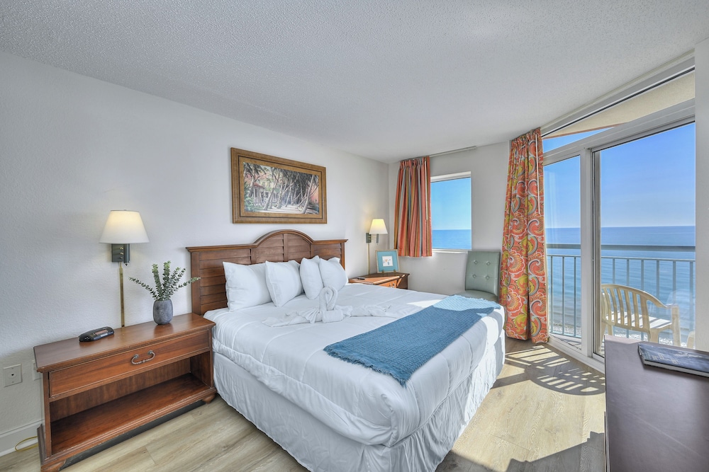 Condo, 2 Bedrooms, Oceanfront (1201)