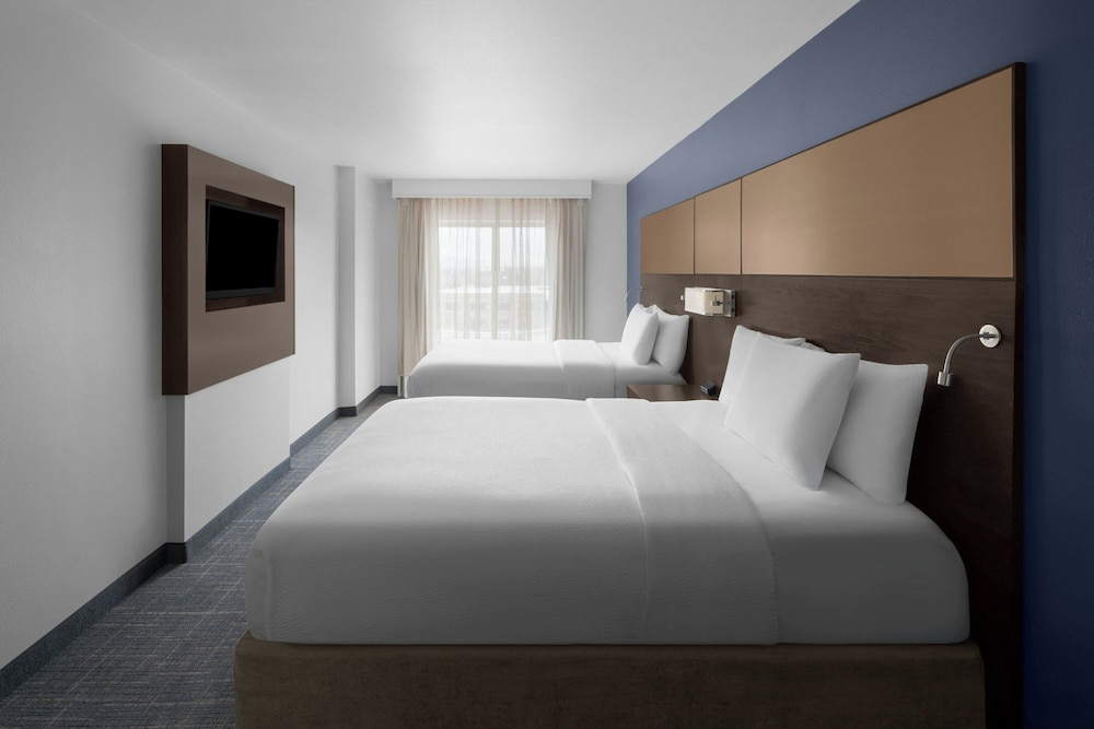 Suite, 1 Bedroom (Hearing Accessible)