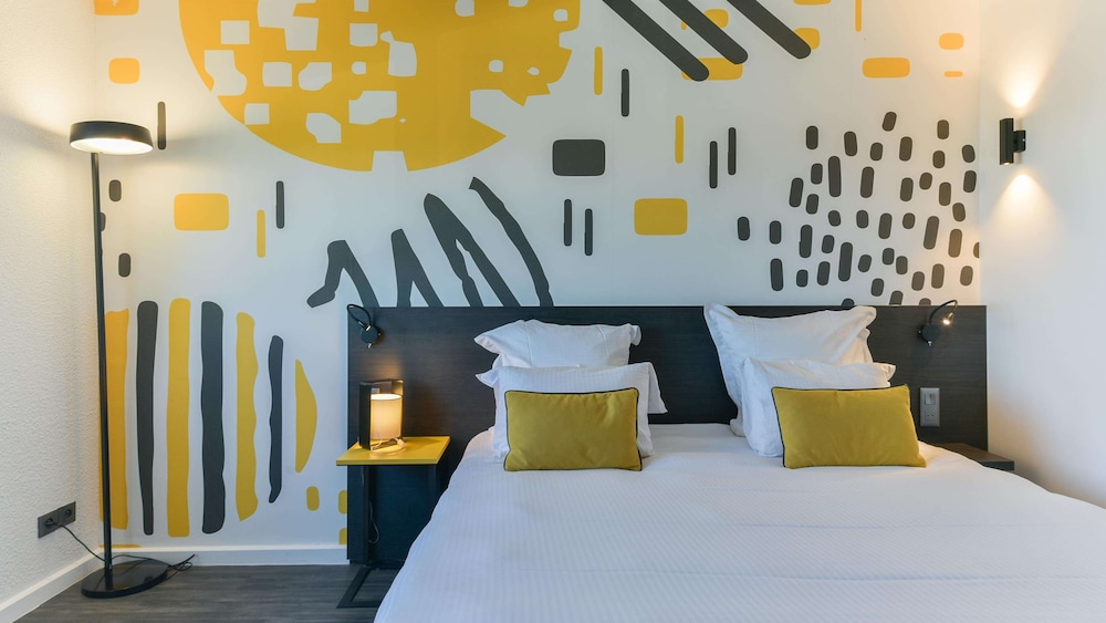Classic Room, 1 King Bed (King) - Photo 1