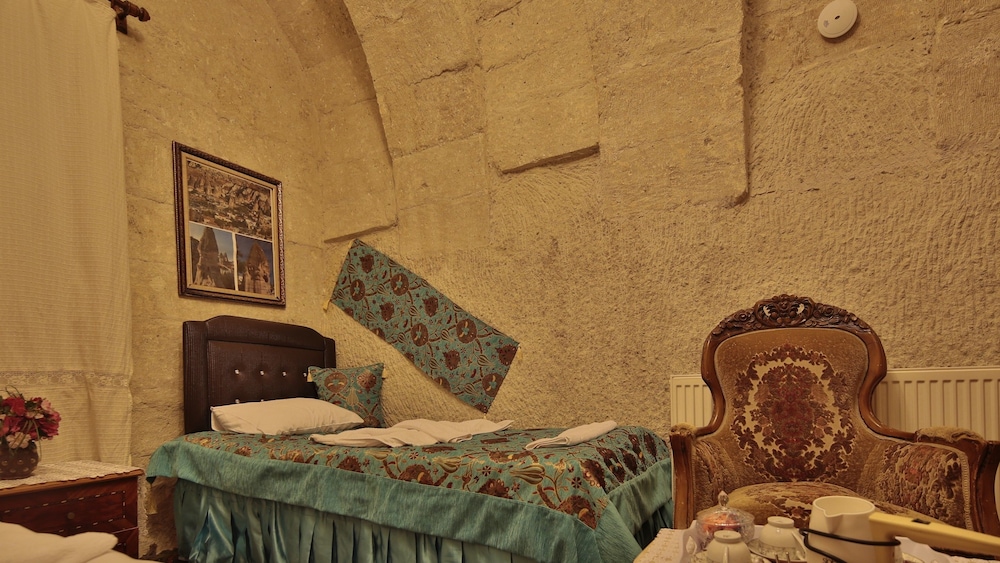Single Room (Cave) photo 1