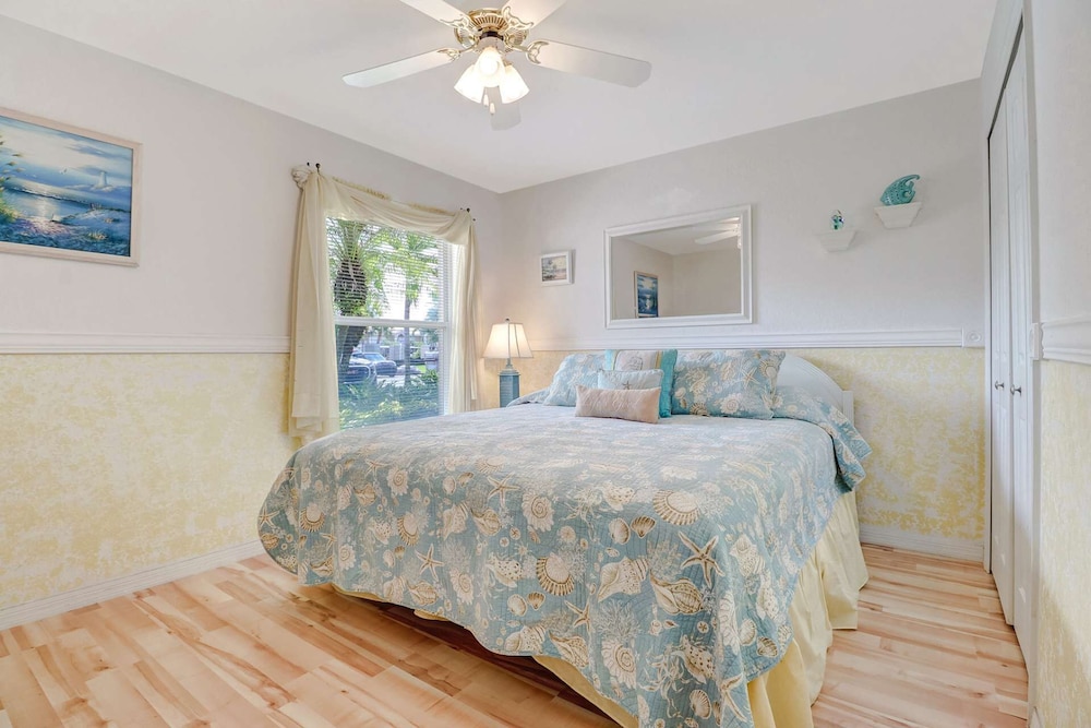 Condo (Bermuda Pointe 104) photo 1